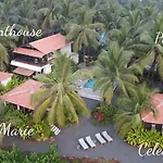Pont Bleu Suites Riverside & Pool